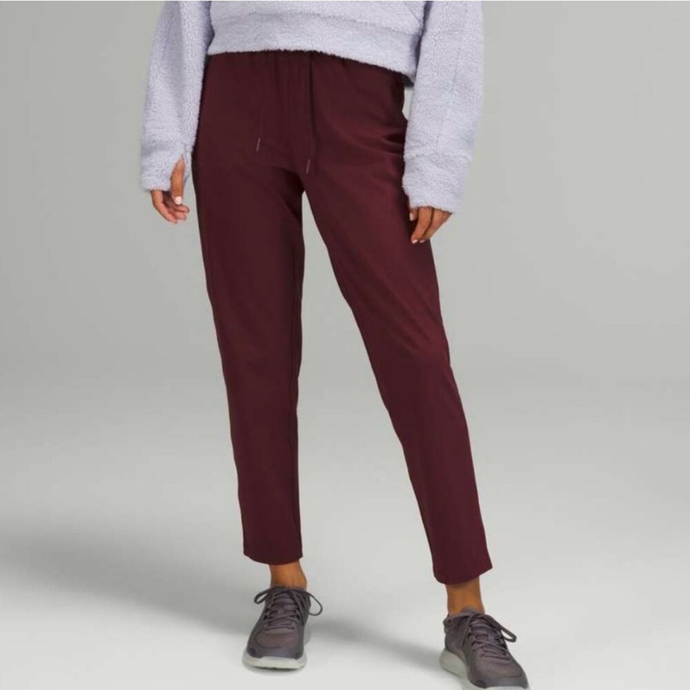 Lululemon Stretch High-Rise 7/8 Pant